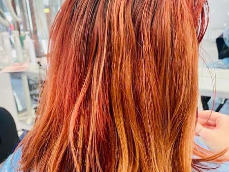 Peinado con tinte de pelo degradados rojos